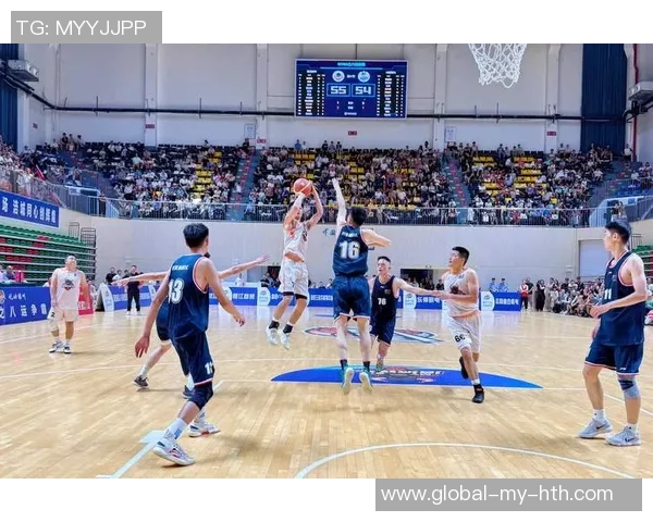 掌握篮球步法的技巧与训练方法提升你的球场表现与竞技水平